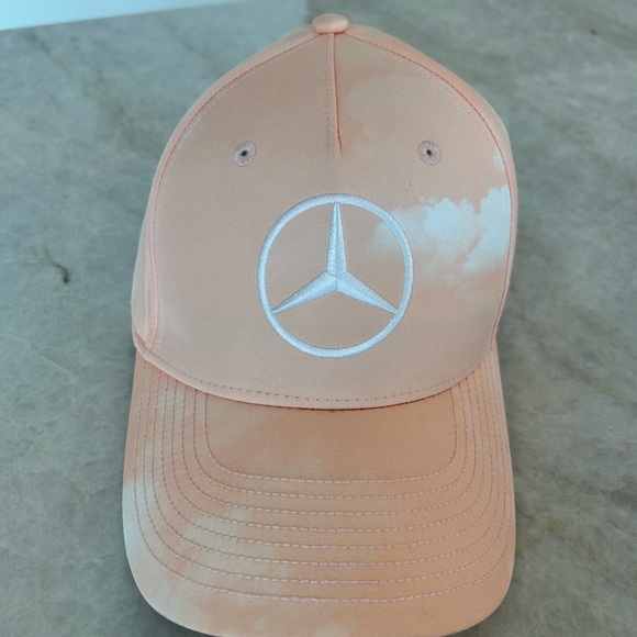 Mercedes- hat bundle - Picture 4 of 9
